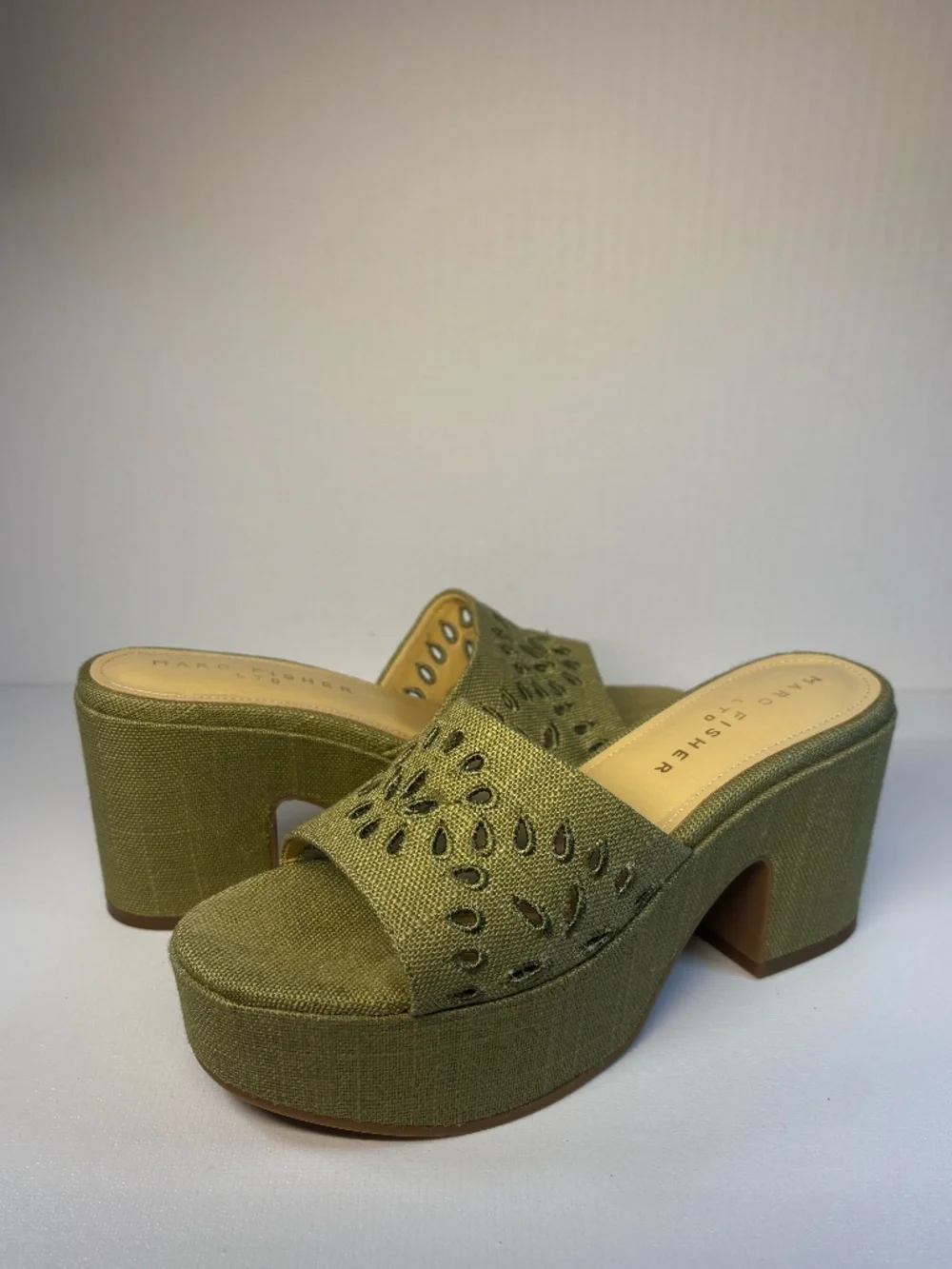 Marc Fisher Olive Green Platform Slide Sandals Floral Cutout Block Heel Size 6.5
